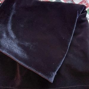 Black velvet maxi skirt -EUC